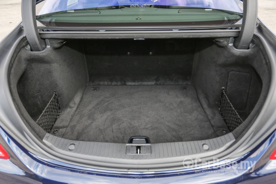 Mercedes-Benz S-Class W222 (2014) Interior