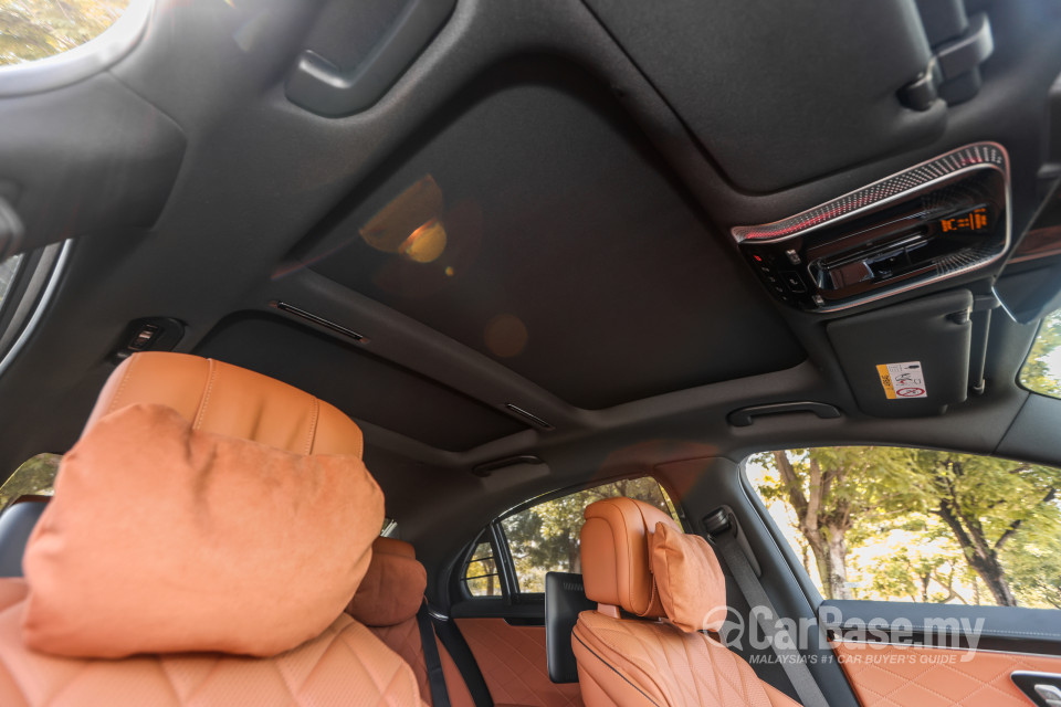 Mercedes-Benz S-Class W223 (2022) Interior