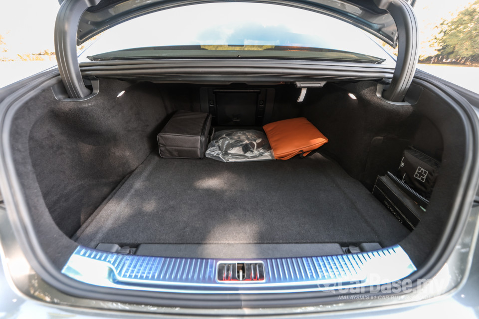 Mercedes-Benz S-Class V223 (2022) Interior