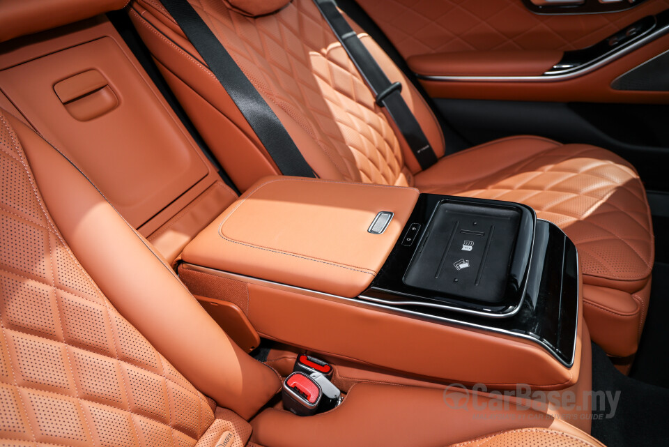 Mercedes-Benz S-Class V223 (2022) Interior