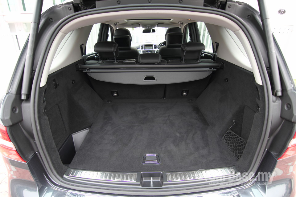 Mercedes-Benz GLE W166 (2012) Interior