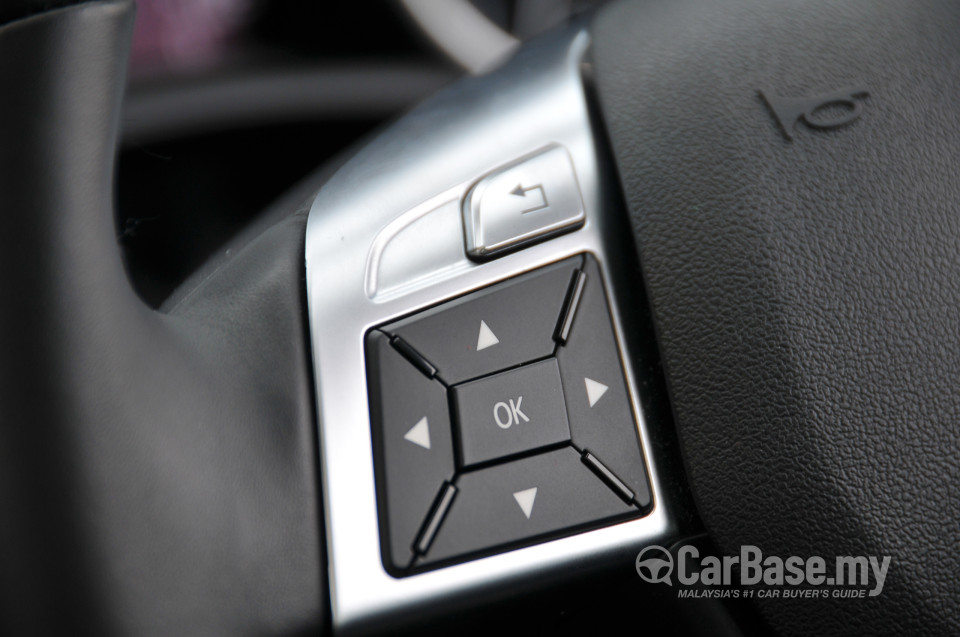 Mercedes-Benz GLE W166 (2012) Interior
