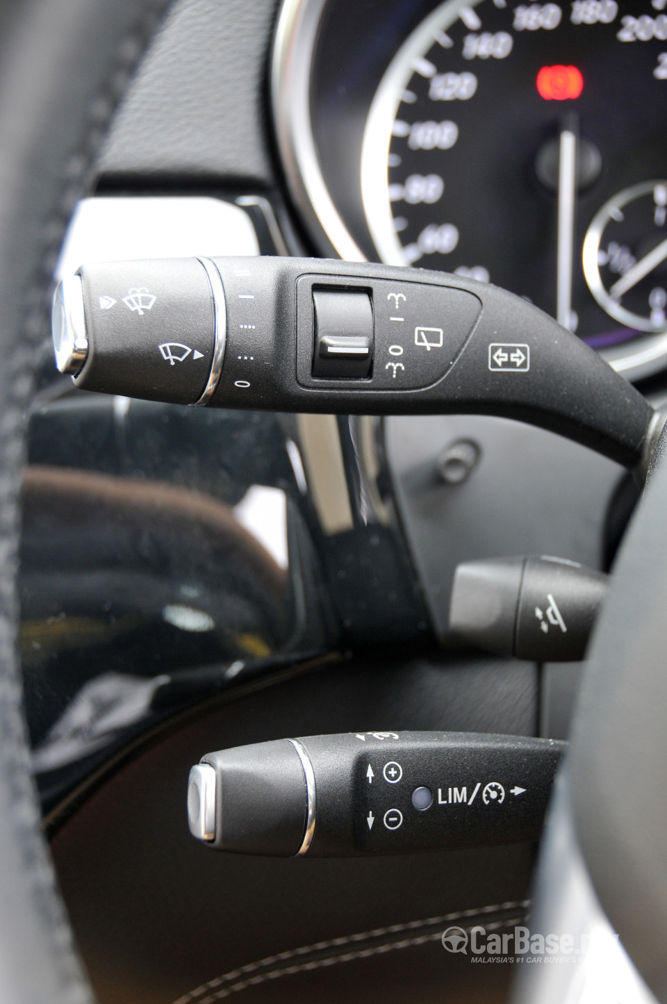 Mercedes-Benz GLE W166 (2012) Interior
