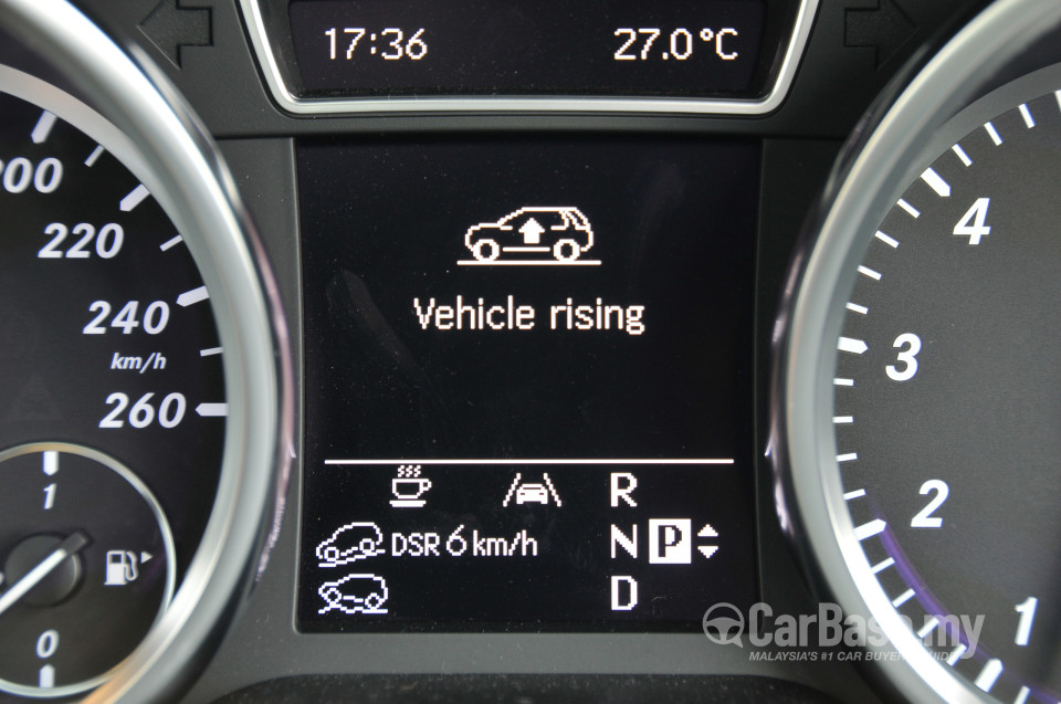 Mercedes-Benz GLE W166 (2012) Interior