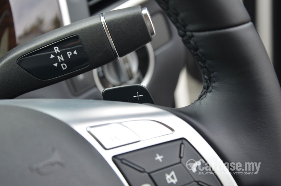 Mercedes-Benz GLE W166 (2012) Interior