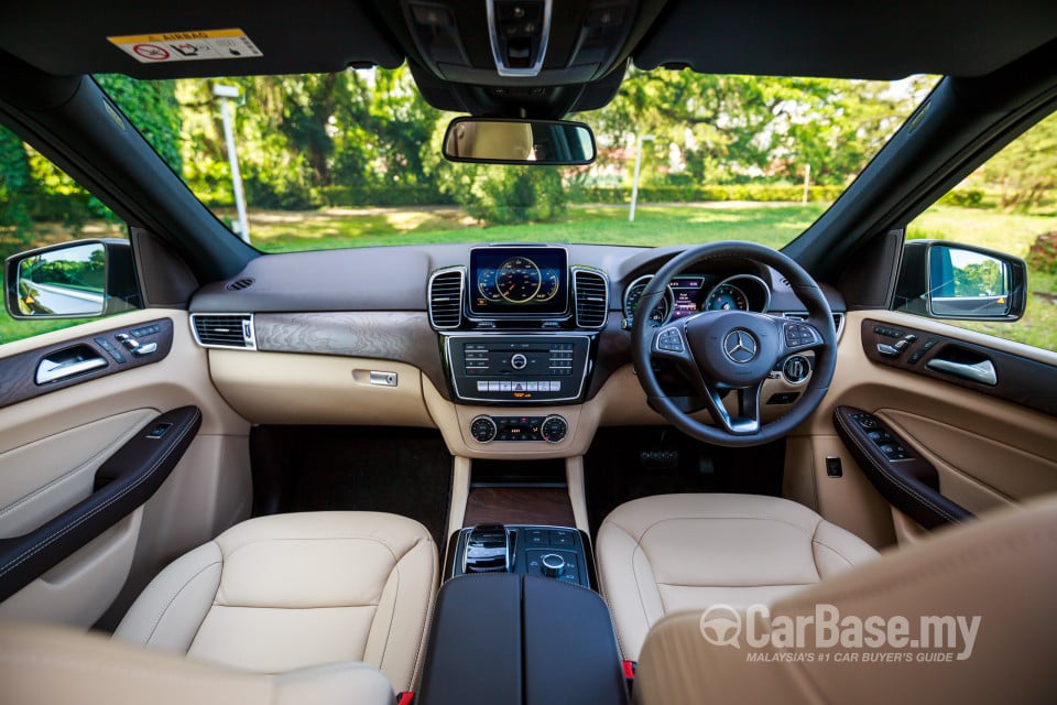 Mercedes-Benz GLE W166 Facelift (2016) Interior