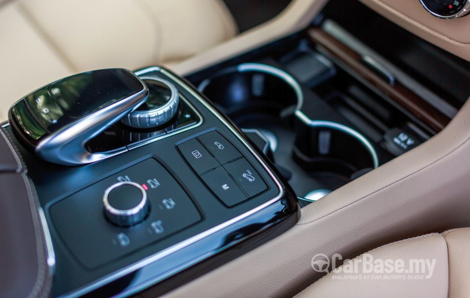 Mercedes-Benz GLE W166 Facelift (2016) Interior