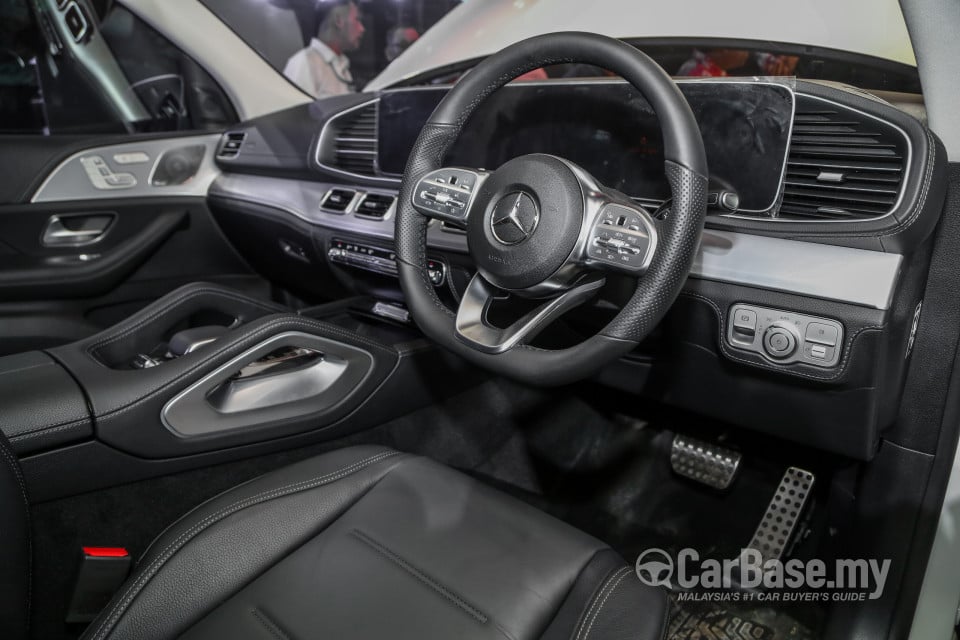Mercedes-Benz GLE V167 (2019) Interior