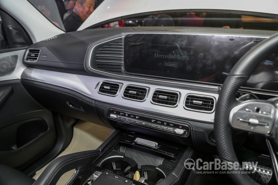 Mercedes-Benz GLE V167 (2019) Interior