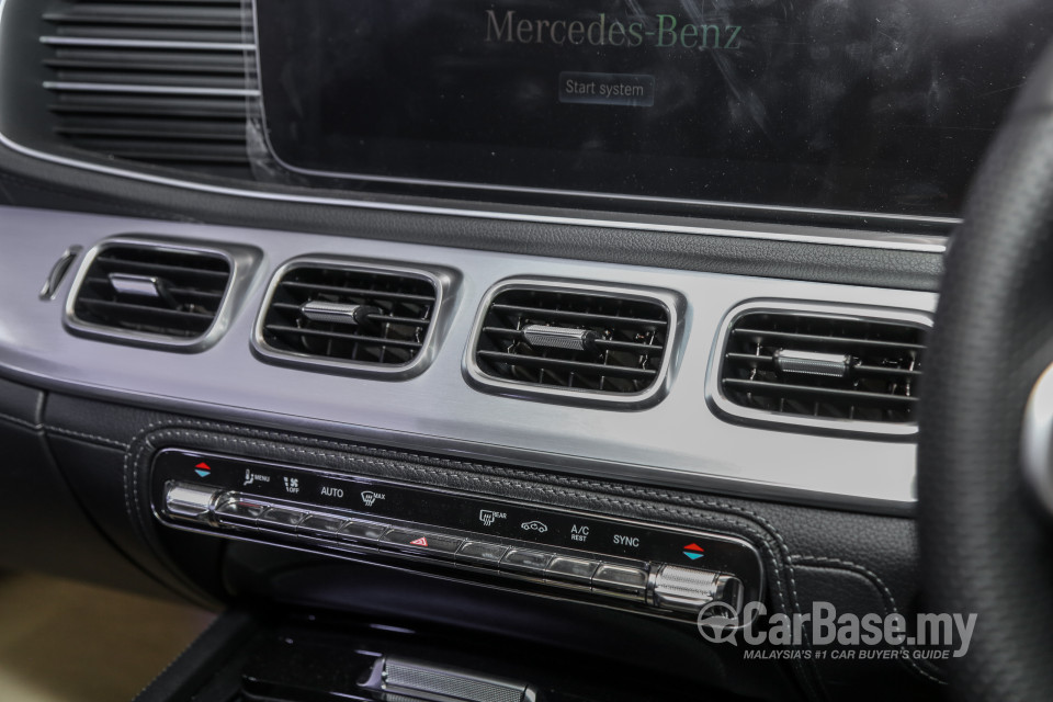 Mercedes-Benz GLE V167 (2019) Interior