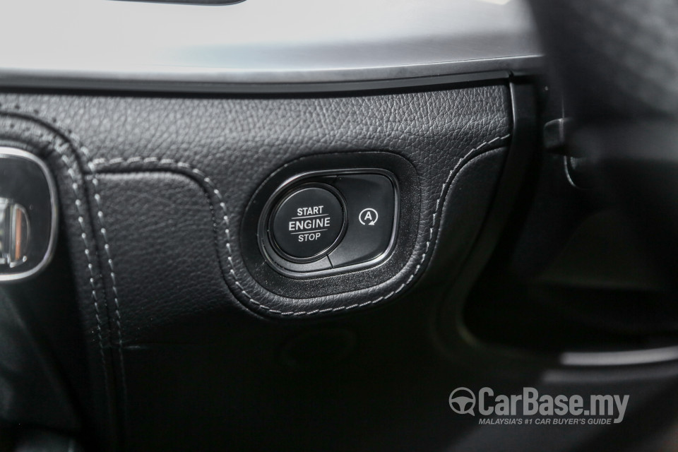 Mercedes-Benz GLE V167 (2019) Interior