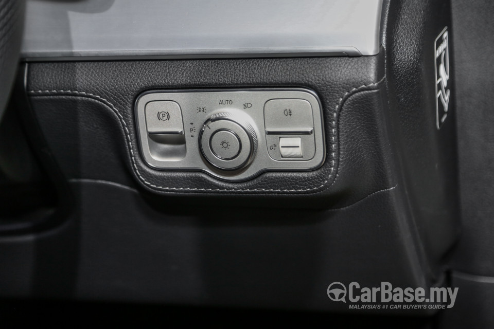 Mercedes-Benz GLE V167 (2019) Interior