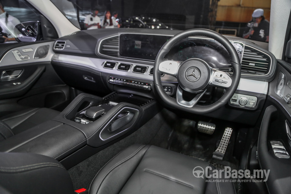 Mercedes-Benz GLE V167 (2019) Interior