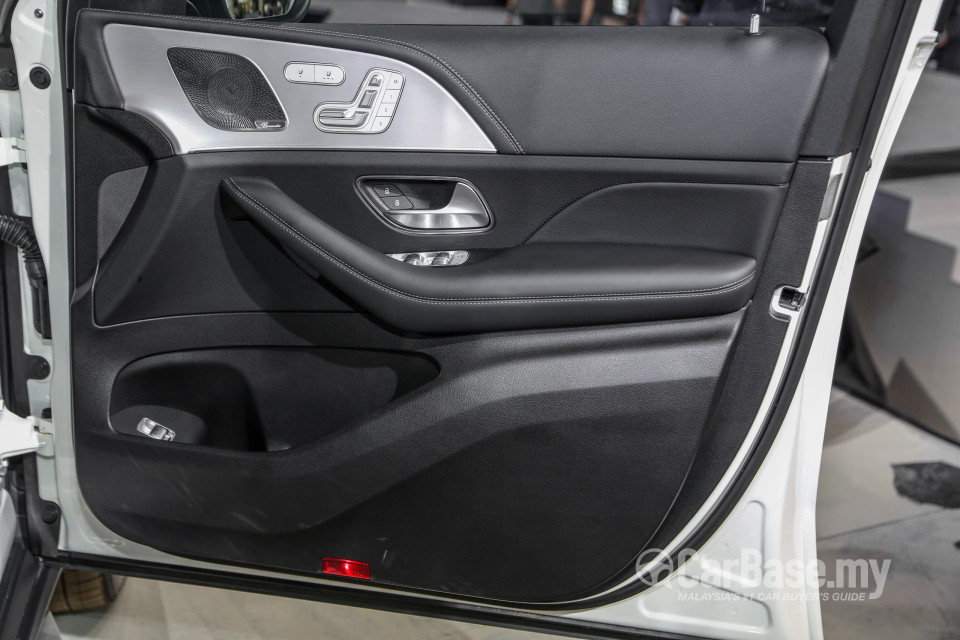 Mercedes-Benz GLE V167 (2019) Interior