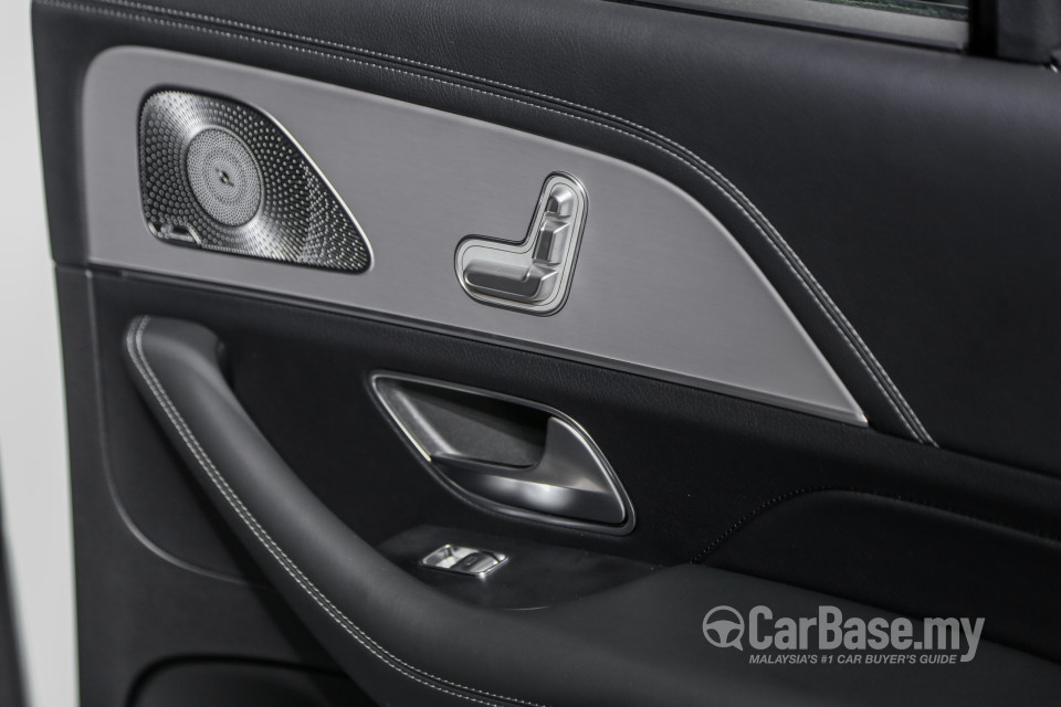 Mercedes-Benz GLE V167 (2019) Interior