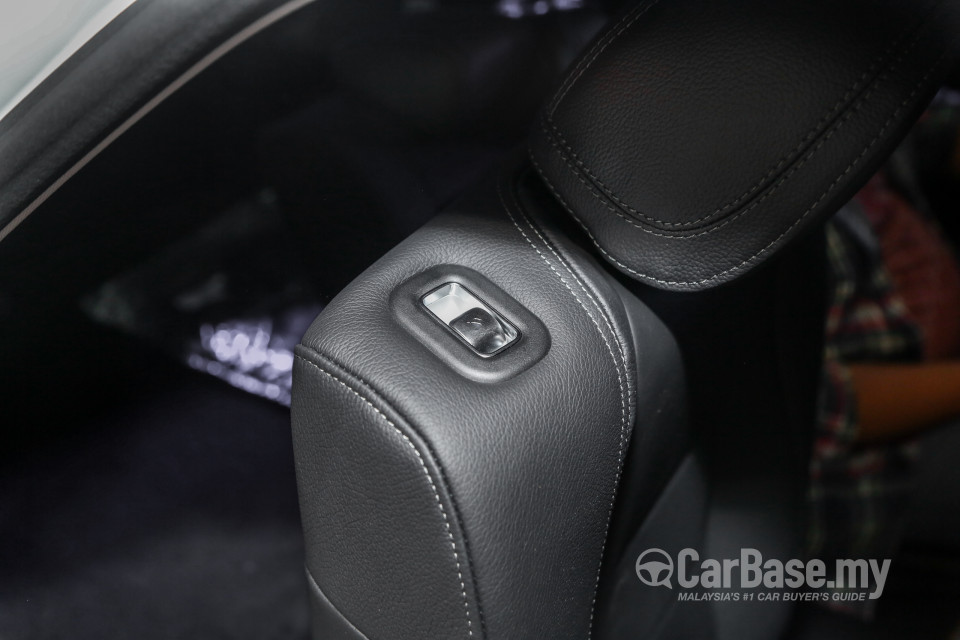 Mercedes-Benz GLE V167 (2019) Interior