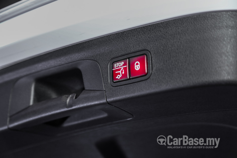 Mercedes-Benz GLE V167 (2019) Interior