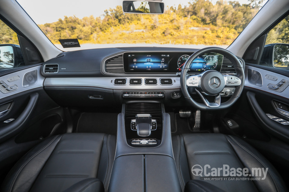 Mercedes-Benz GLE V167 (2019) Interior