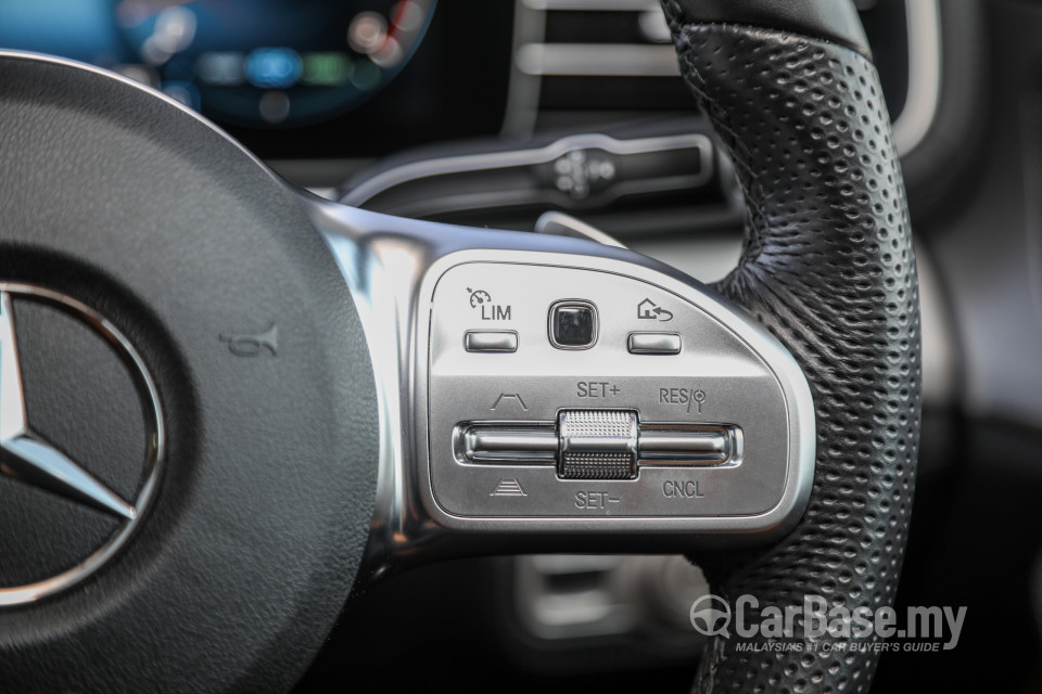 Mercedes-Benz GLE V167 (2019) Interior