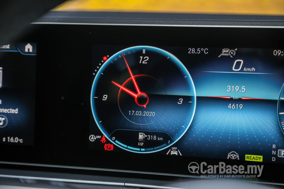 Mercedes-Benz GLE V167 (2019) Interior