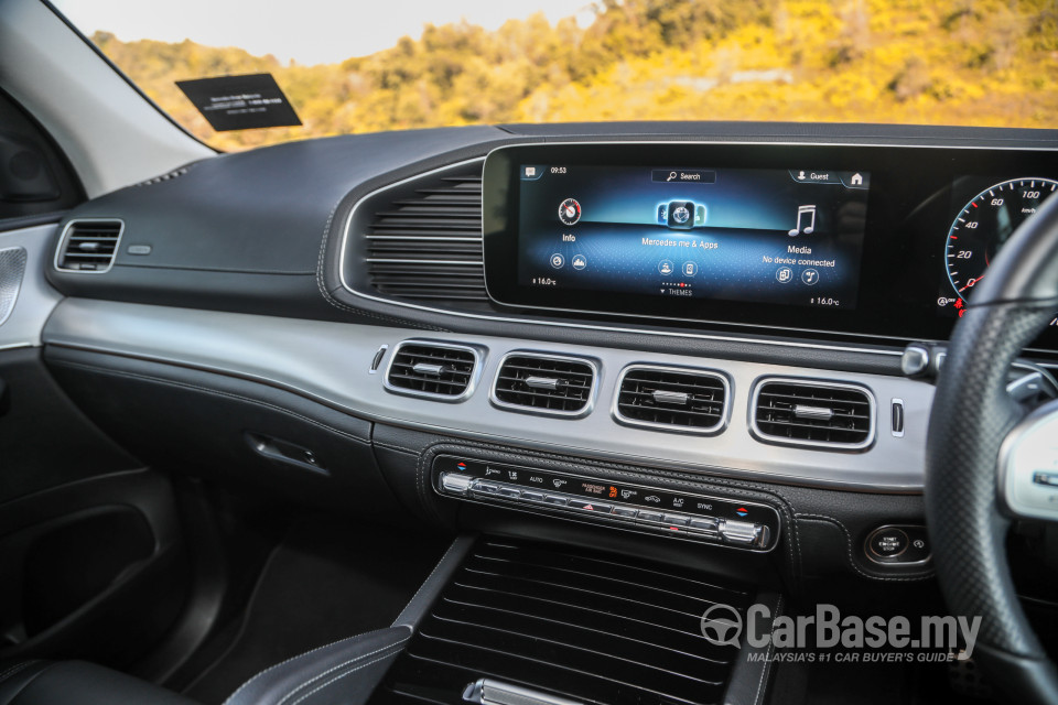 Mercedes-Benz GLE V167 (2019) Interior