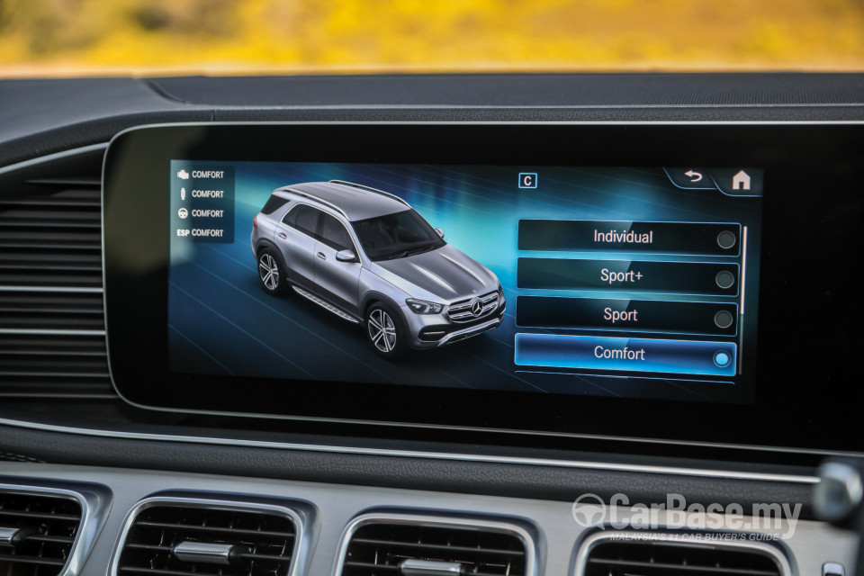 Mercedes-Benz GLE V167 (2019) Interior