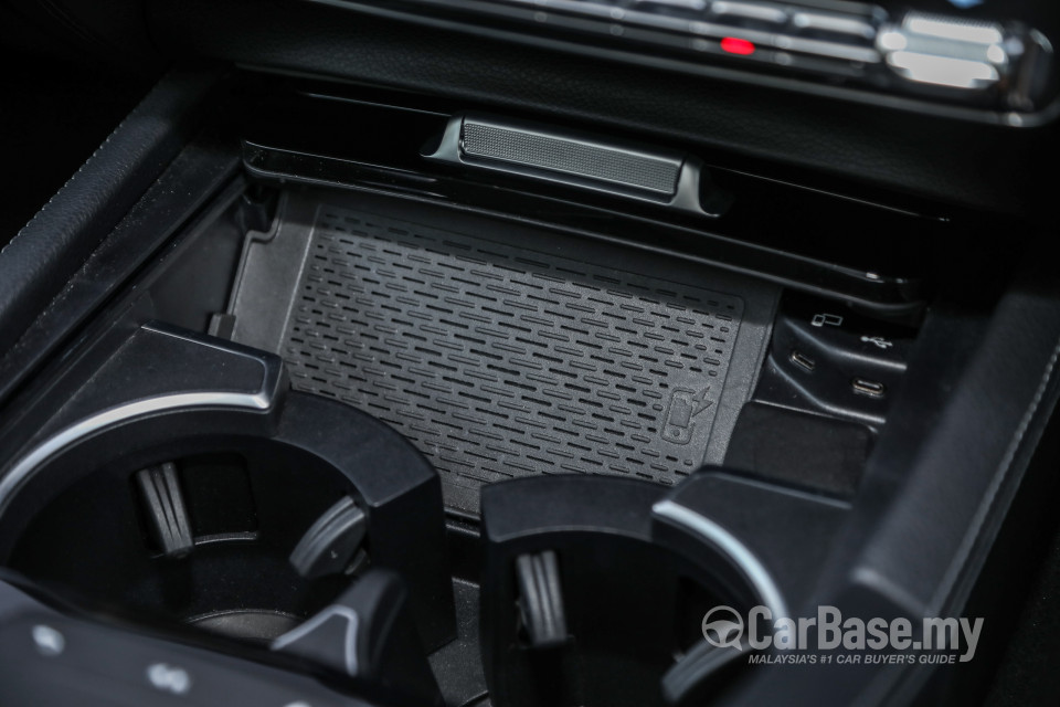 Mercedes-Benz GLE V167 (2019) Interior