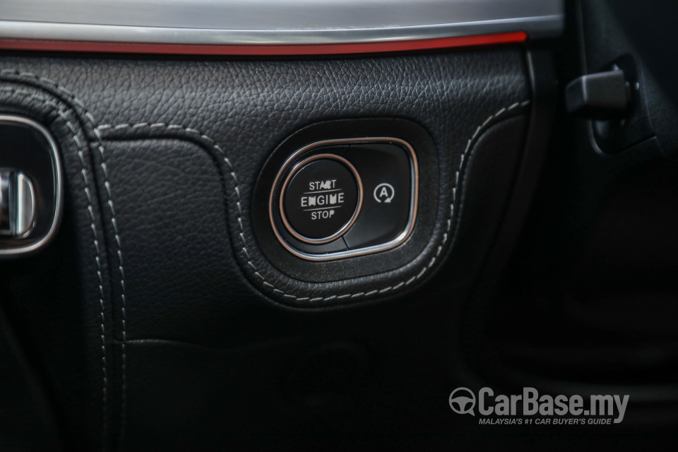 Mercedes-Benz GLE V167 (2019) Interior