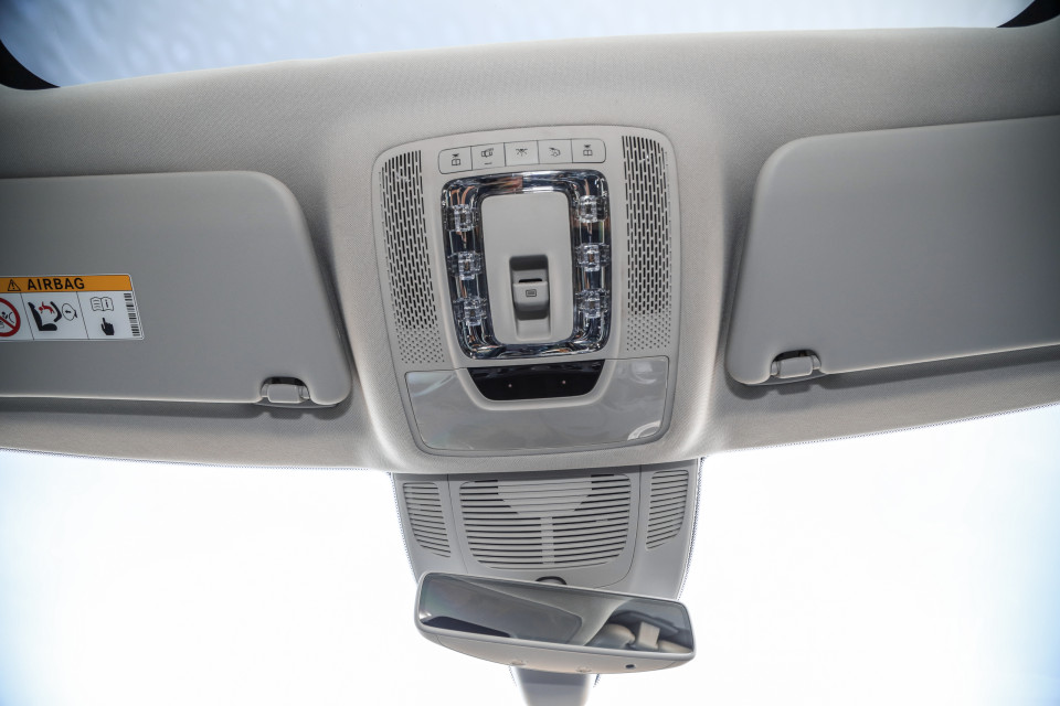 Mercedes-Benz GLE V167 (2019) Interior