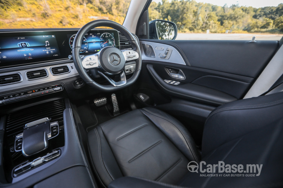 Mercedes-Benz GLE V167 (2019) Interior