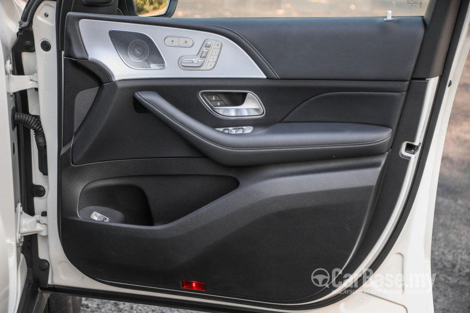 Mercedes-Benz GLE V167 (2019) Interior