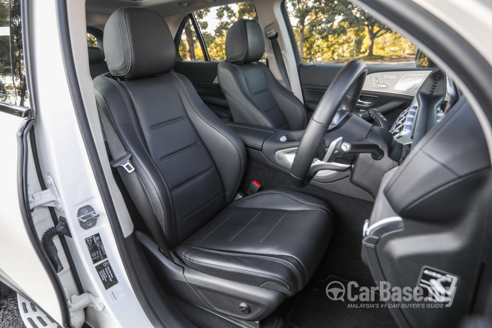 Mercedes-Benz GLE V167 (2019) Interior
