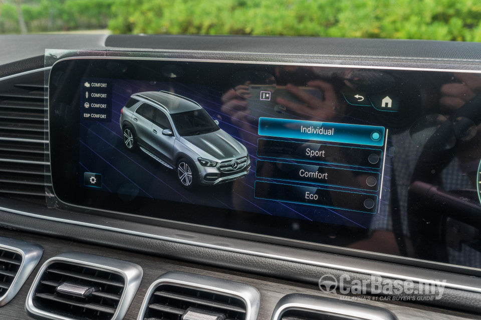 Mercedes-Benz GLE V167 (2019) Interior