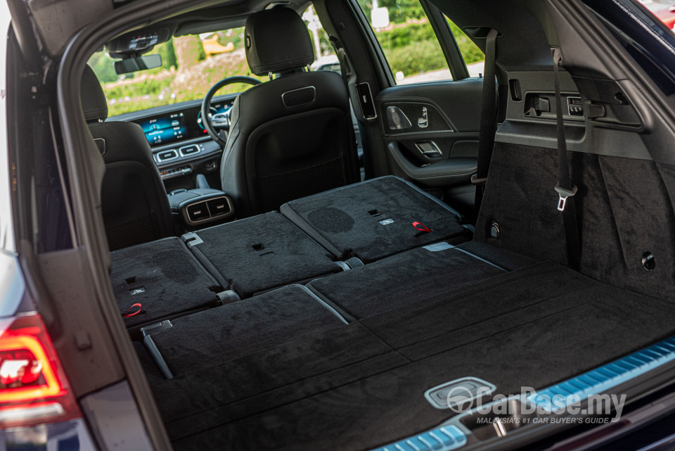 Mercedes-Benz GLE V167 (2019) Interior