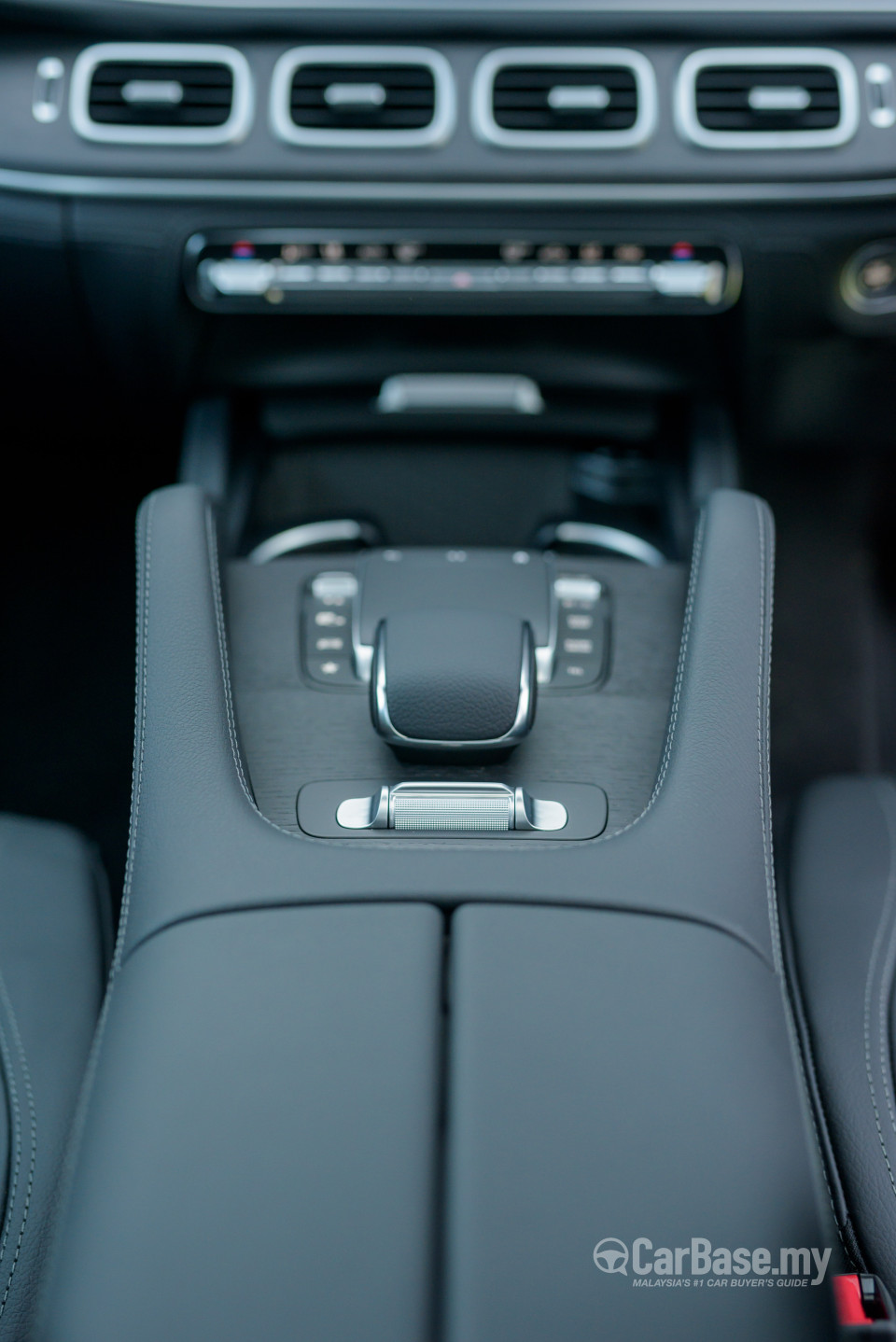 Mercedes-Benz GLE V167 (2019) Interior