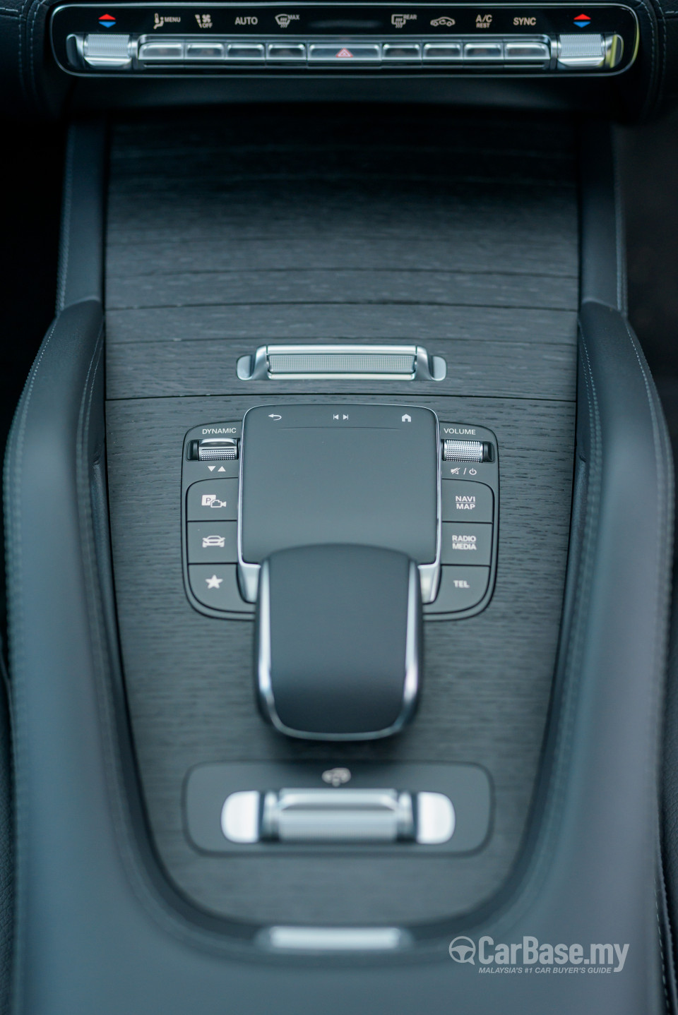 Mercedes-Benz GLE V167 (2019) Interior