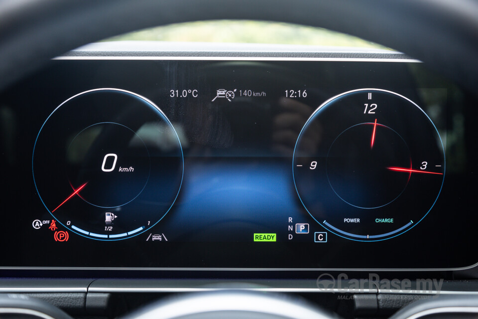 Mercedes-Benz GLE V167 (2019) Interior