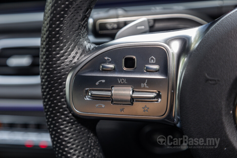 Mercedes-Benz GLE V167 (2019) Interior