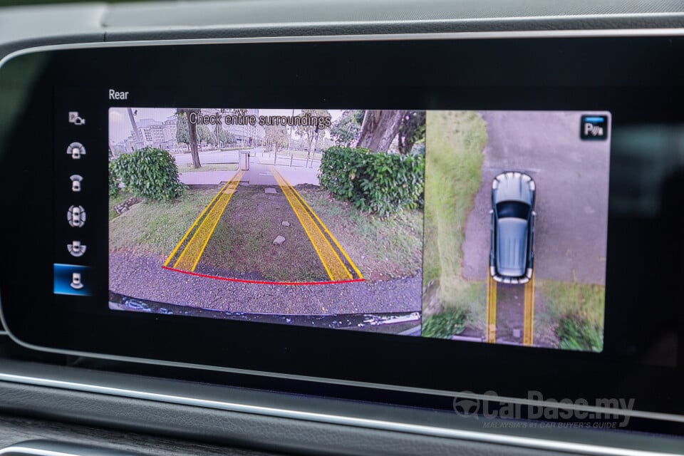 Mercedes-Benz GLE V167 (2019) Interior