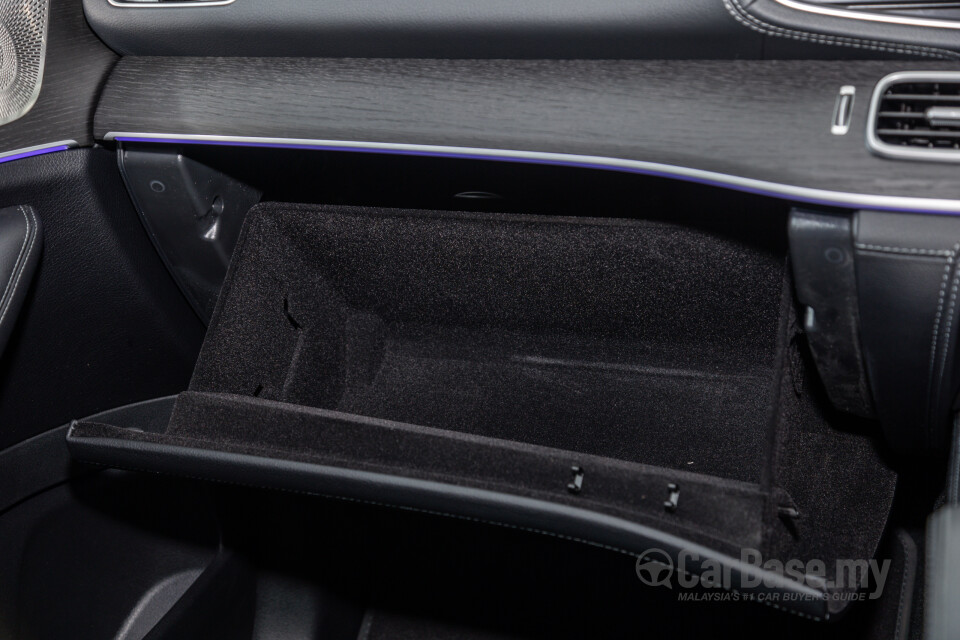 Mercedes-Benz GLE V167 (2019) Interior