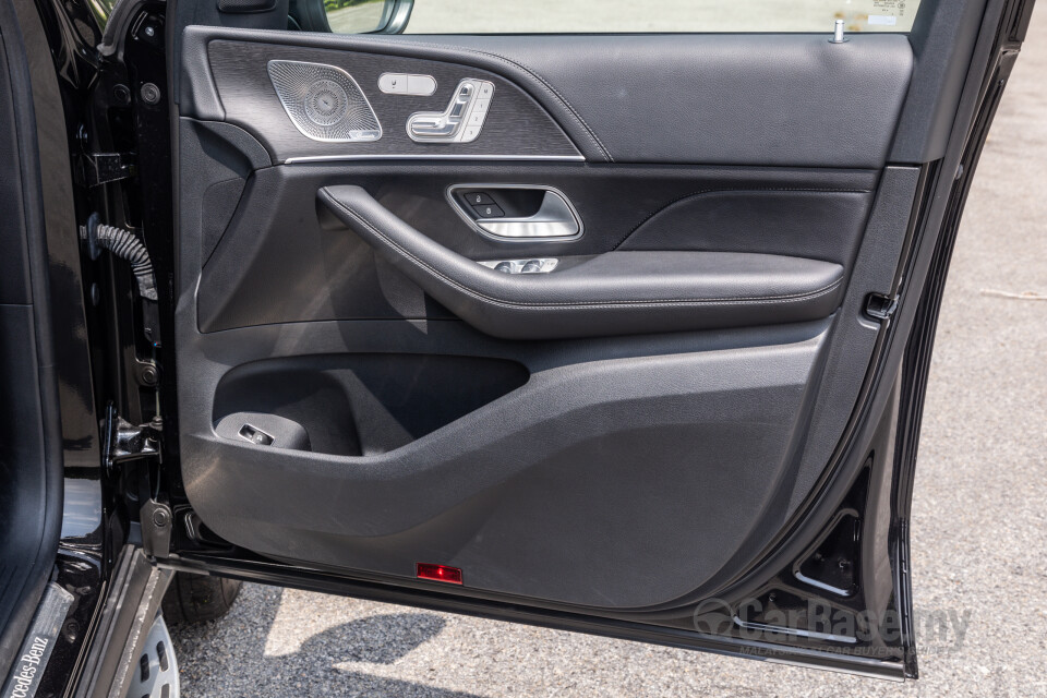 Mercedes-Benz GLE V167 (2019) Interior