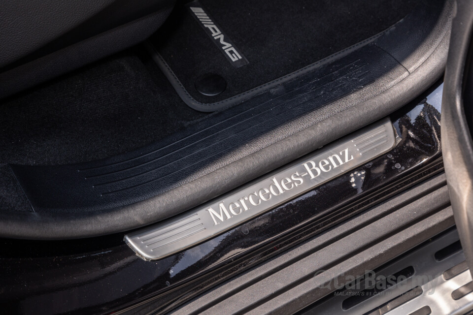Mercedes-Benz GLE V167 (2019) Interior
