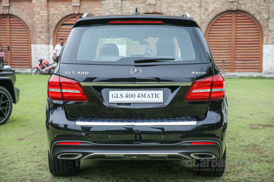 Subaru Outback BN (2015) Exterior