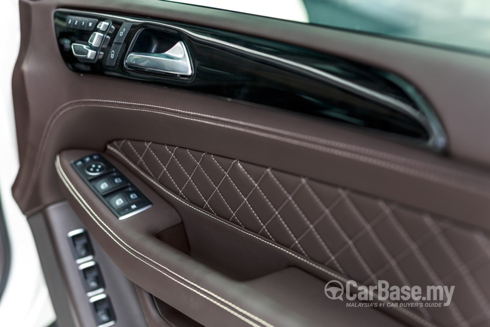 Mercedes-Benz GLS X166 Facelift (2016) Interior
