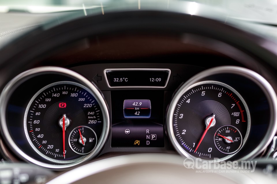 Mercedes-Benz GLS X166 Facelift (2016) Interior