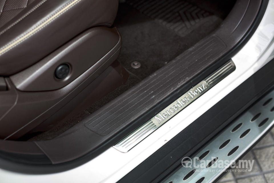 Mercedes-Benz GLS X166 Facelift (2016) Interior