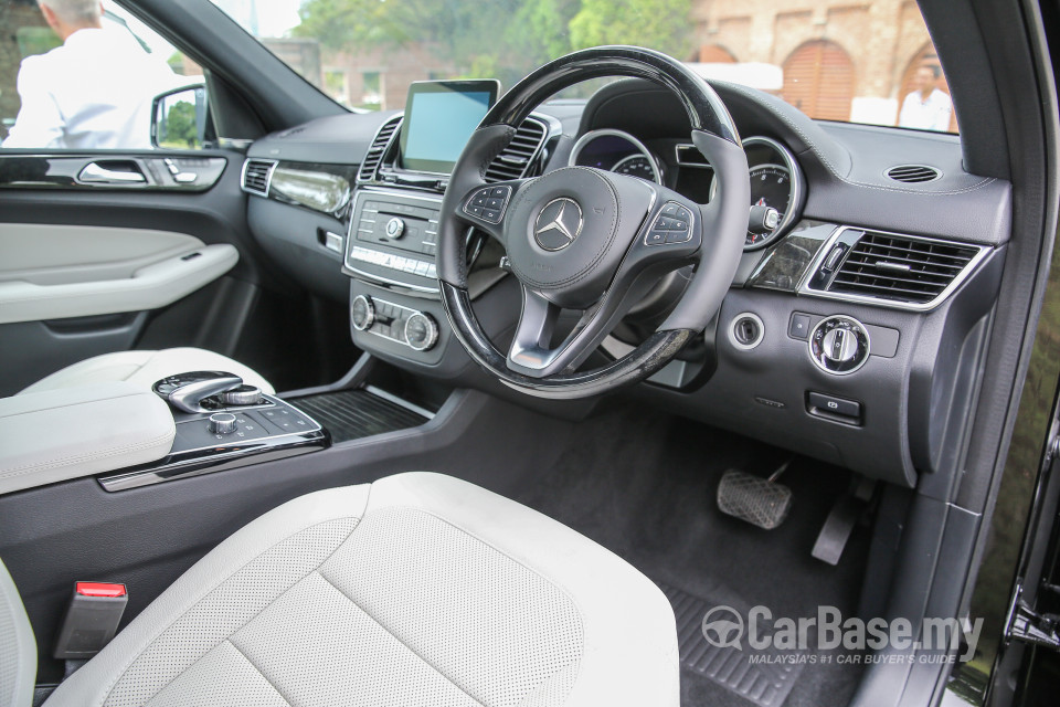 Mercedes-Benz GLS X166 Facelift (2016) Interior