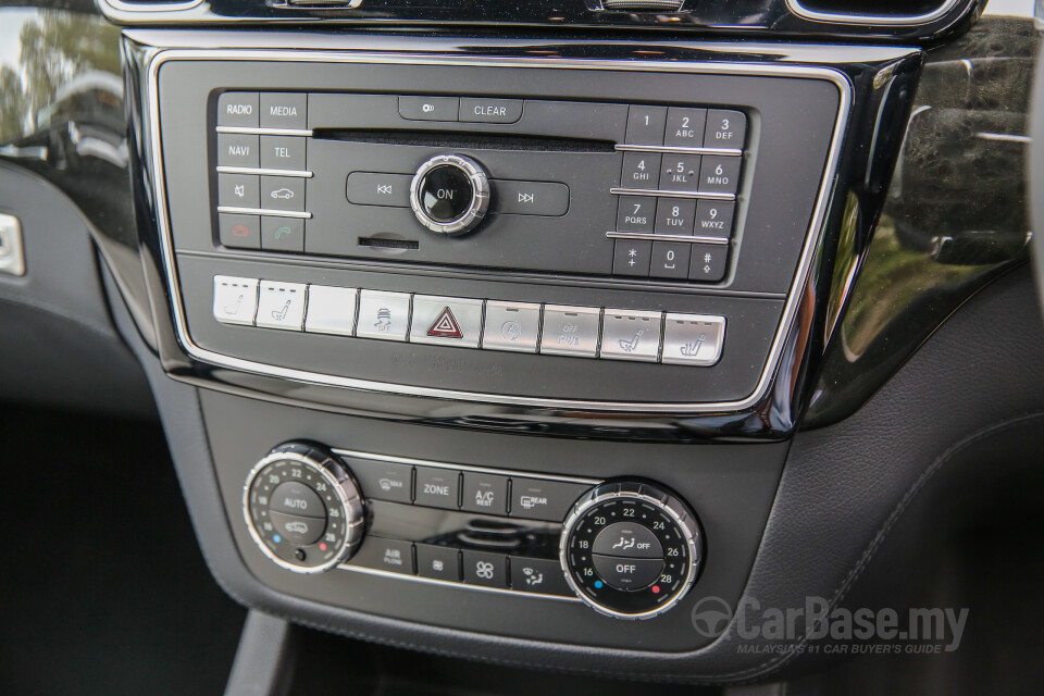 Chevrolet Cruze J300 (2012) Interior