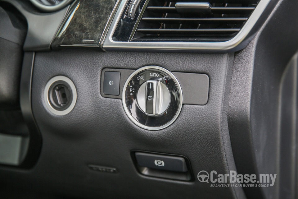 Mercedes-Benz GLS X166 Facelift (2016) Interior