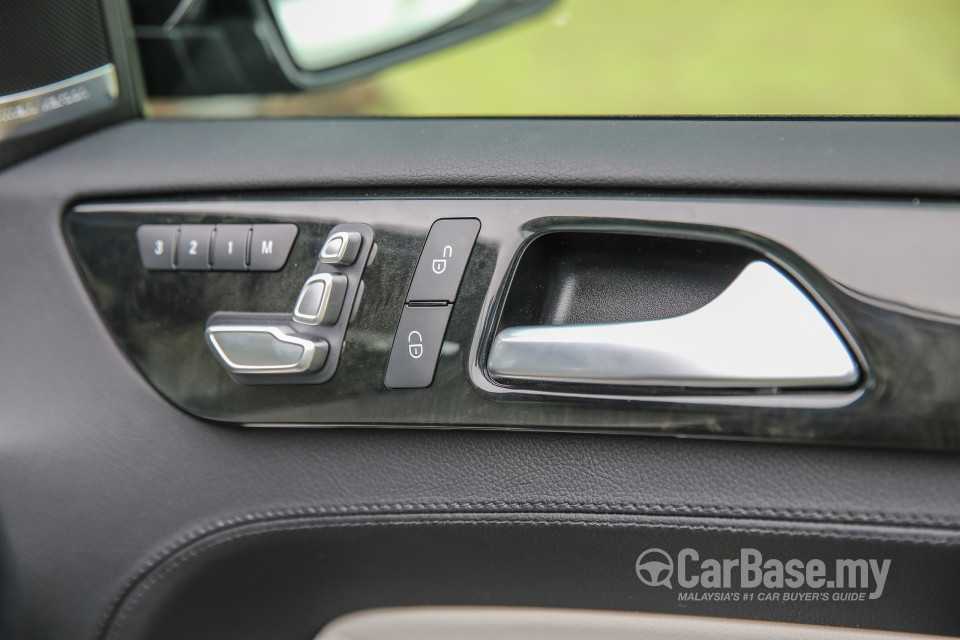 Mercedes-Benz GLS X166 Facelift (2016) Interior